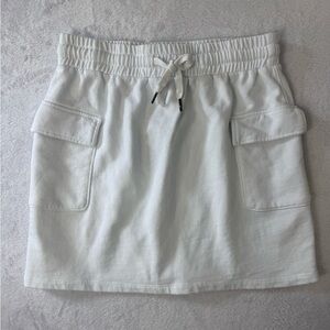 LA MADE - NWT white skirt with pockets women’s size M made in LA